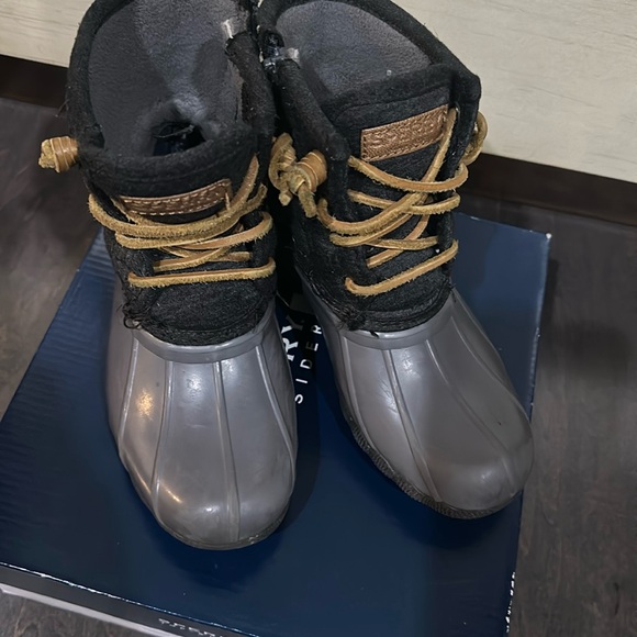 Kids Sperry boots - Picture 3 of 4